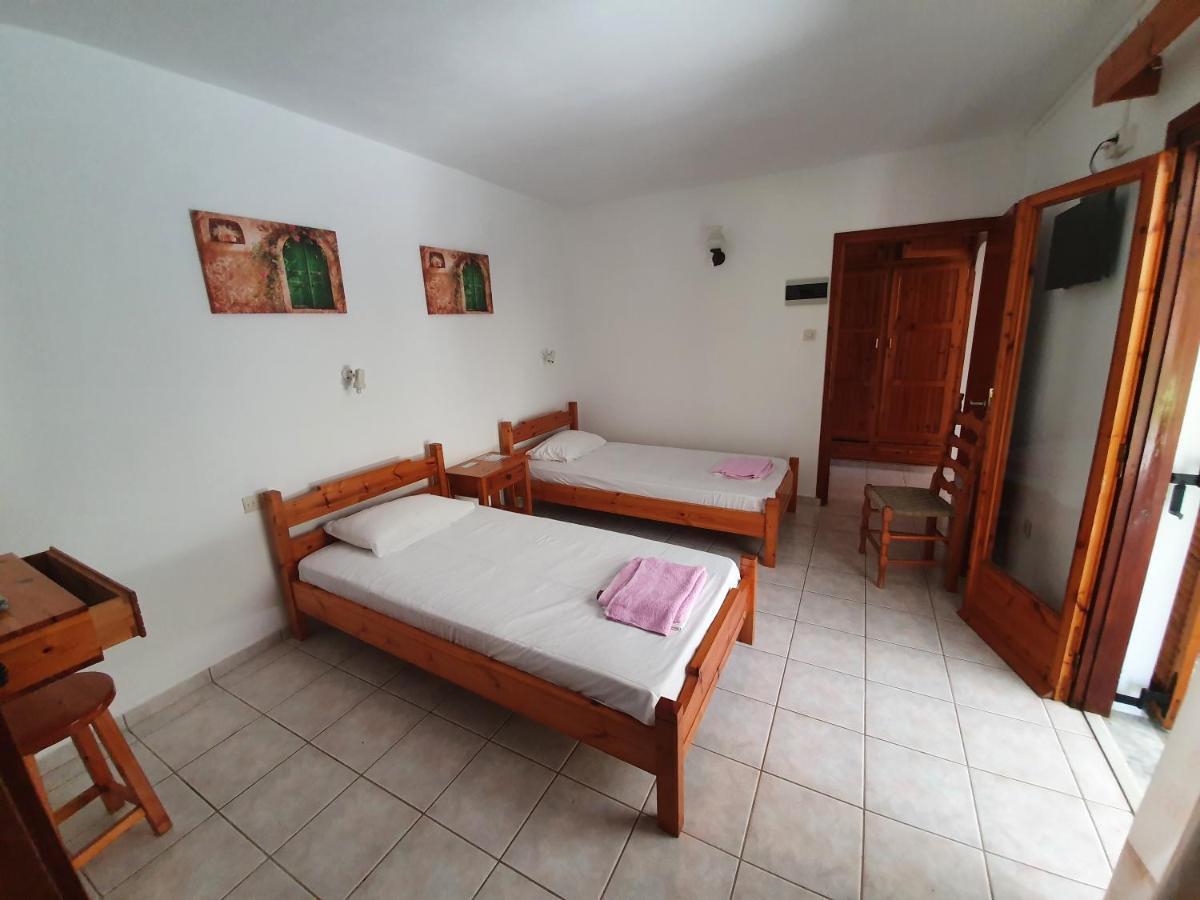 Dionisos Studios And Apts Skiathos Кукунарис Экстерьер фото