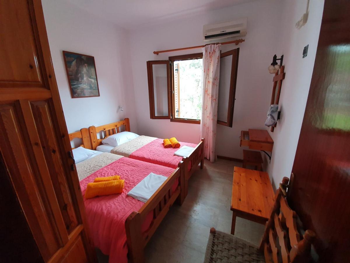 Dionisos Studios And Apts Skiathos Кукунарис Экстерьер фото
